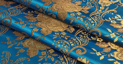 Tissu brocart à motifs floraux : Jacquard de soie et rayonne style palais rétro
