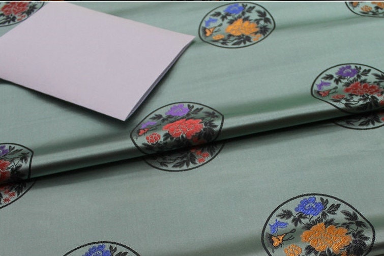 Tissu brocart floral vert pois : Matériel de couture pour cheongsam qipao
