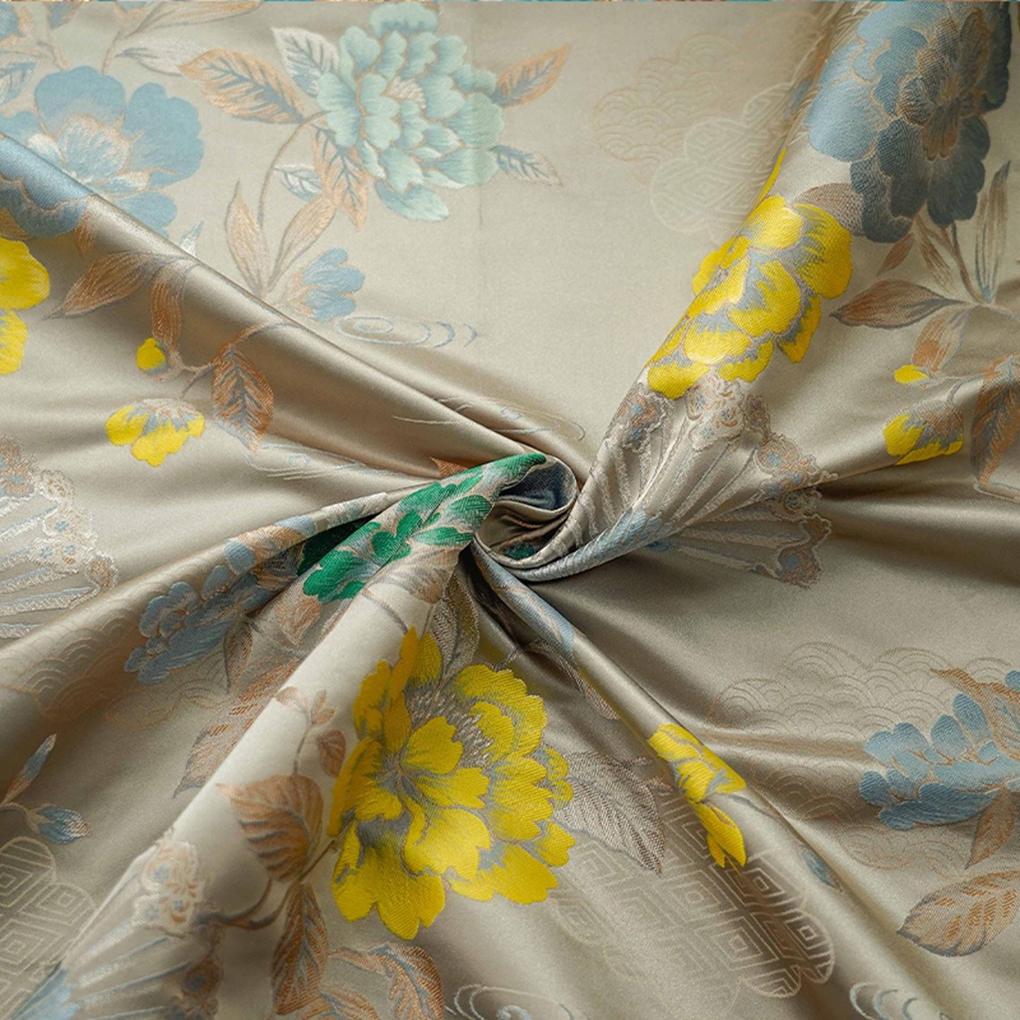 Tissu Rayon Peony Nishijin : Brocart floral japonais, 150 cm de large