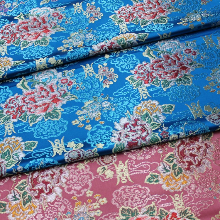 Tissu brocart à motifs floraux : jacquard de soie et rayonne de style sino-mongol