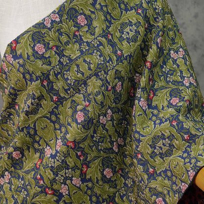 Tissu d'ameublement jacquard à motifs floraux : style victorien-édouardien, 140 cm de large