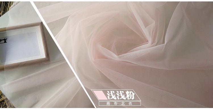 Tissu en dentelle ajourée, gaze transparente pour robe de mariée (59"L)