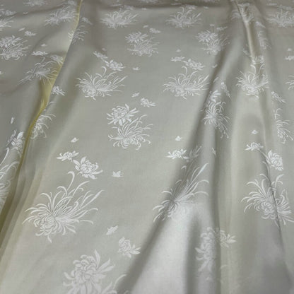 Chrysanthemum Jacquard Fabric: 50"W Chinese Antique Style