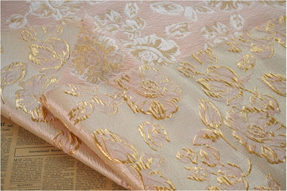 Tissu jacquard pivoine à fil d'or : tissu d'ameublement vintage de créateur, 140 cm de large
