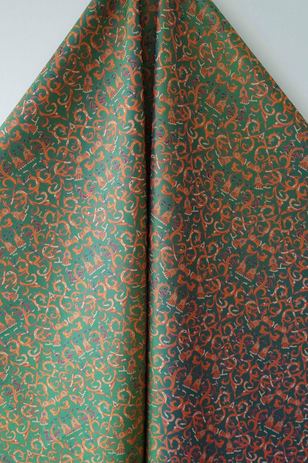 Reversible Jacquard Woven Fabric: 3D Ancient Pattern, 59" Wide
