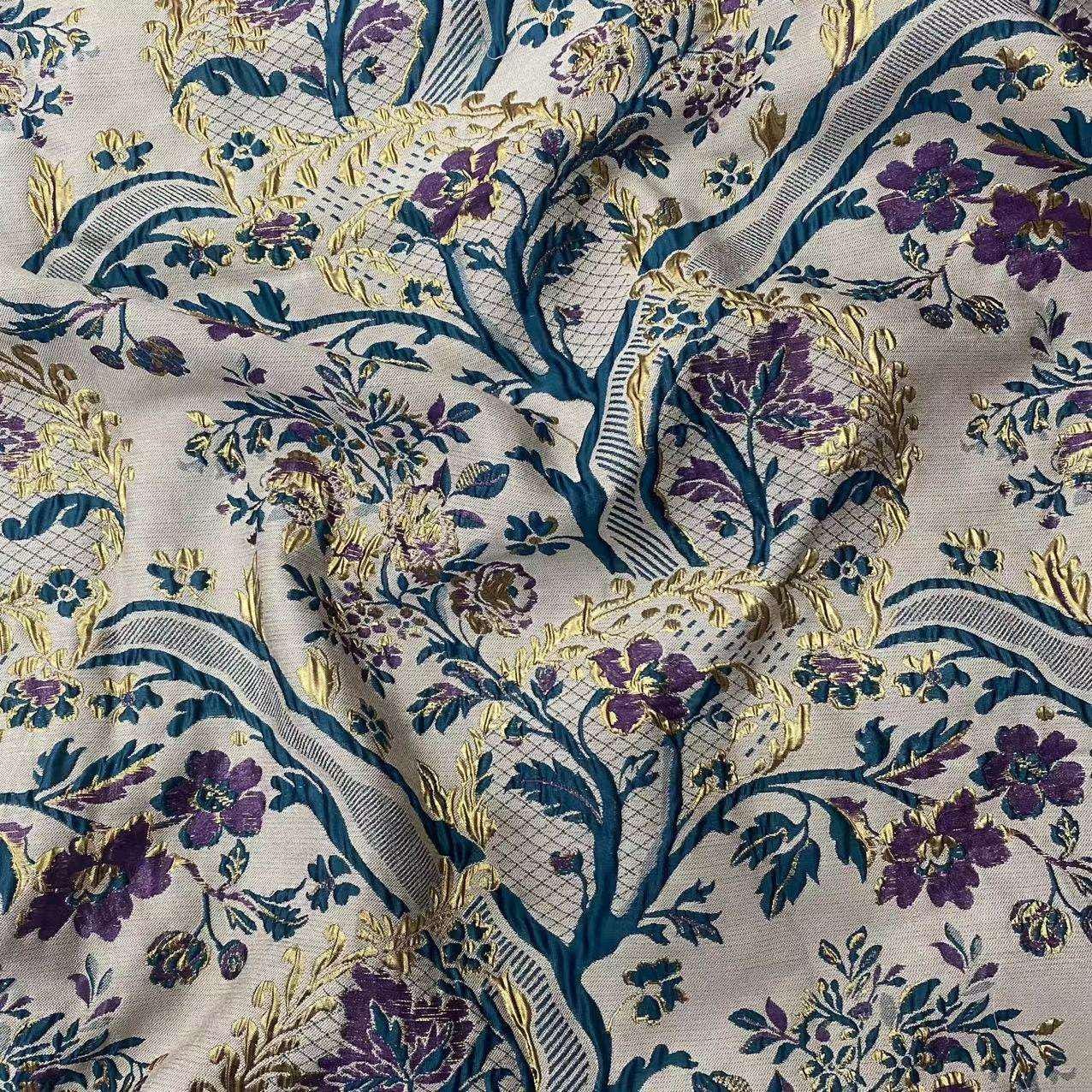 Floral Damask Jacquard Fabric: Retro Palace Style Upholstery, Costume, Decor