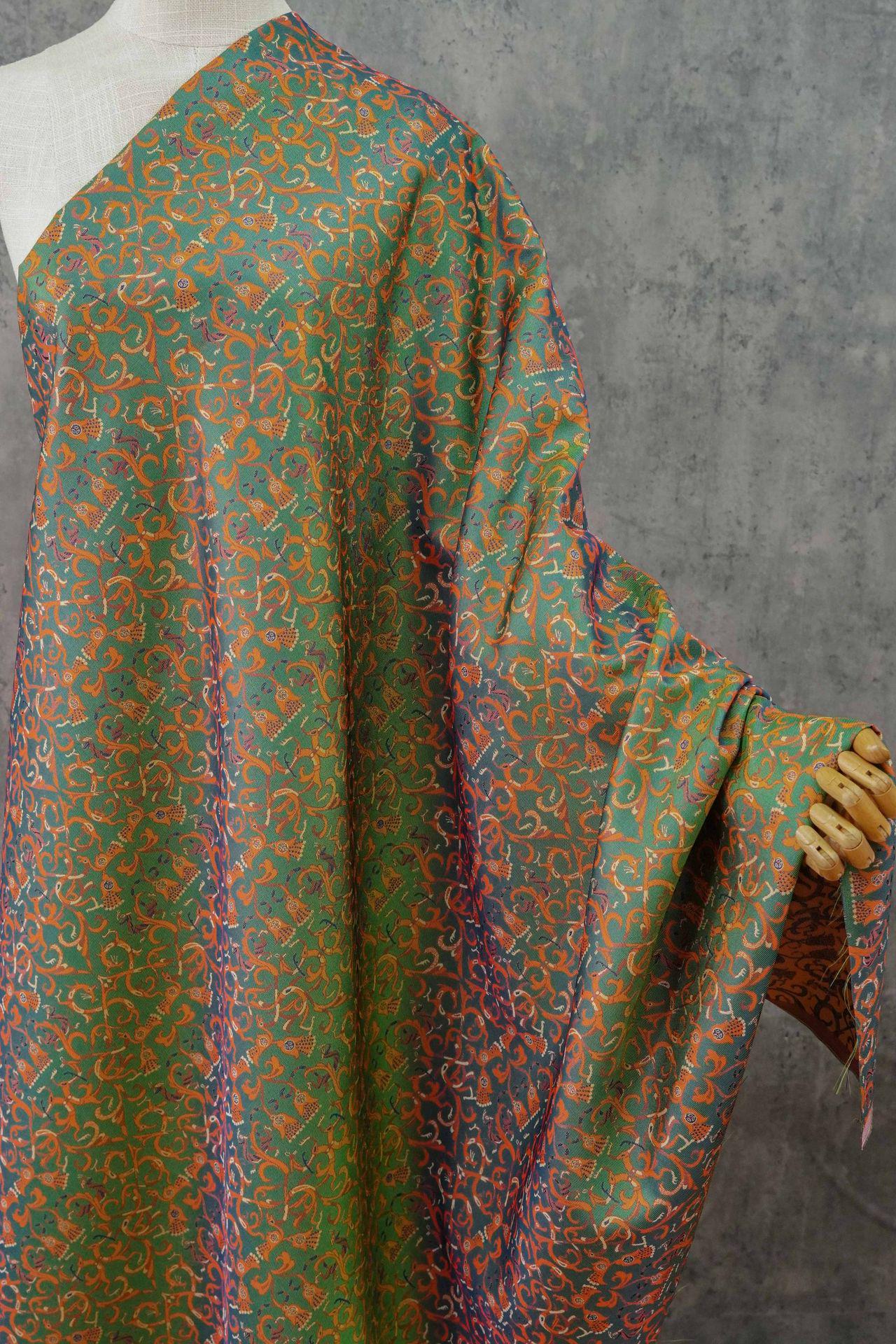Reversible Jacquard Woven Fabric: 3D Ancient Pattern, 59" Wide