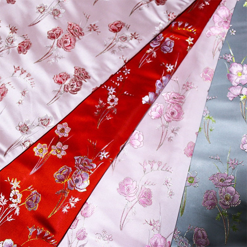 Floral Jacquard Silk Brocade Fabric - Pink Flower Damask (57"W)