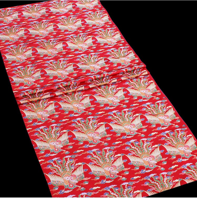 Tissu damassé jacquard Phoenix : mélange de soie et de rayonne rouge et noir