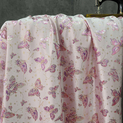 Tissu brocart de soie rose : Jacquard à motifs floraux papillons, 150 cm de large