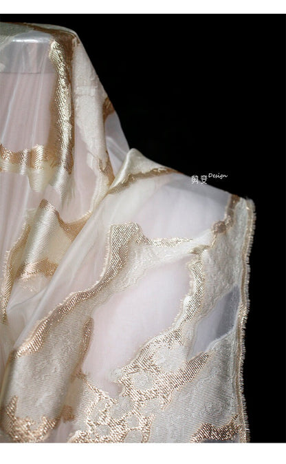 Tissu organza jacquard 3D doré : tissu transparent gaufré, 145 cm de large