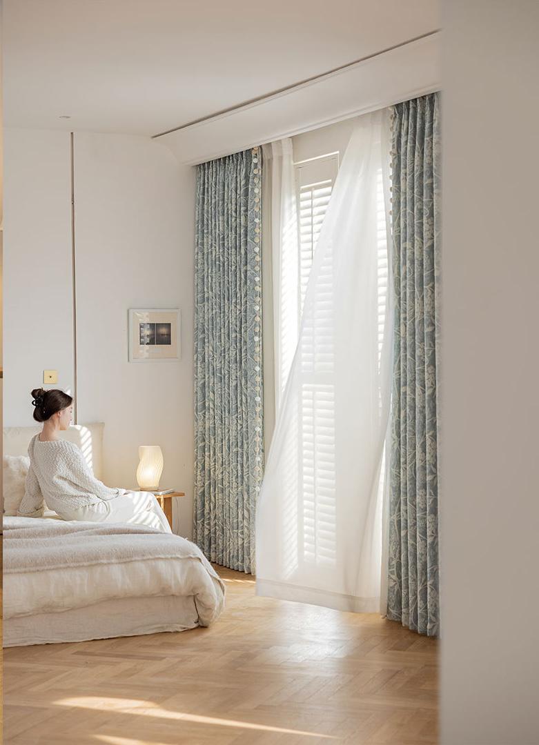 Luxury Blue Chenille Jacquard Curtain Fabric ��� High Blackout Drapery Material, 114��� Height, Sold by the Meter, Cont