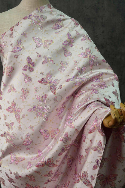 Tissu brocart de soie rose : Jacquard à motifs floraux papillons, 150 cm de large