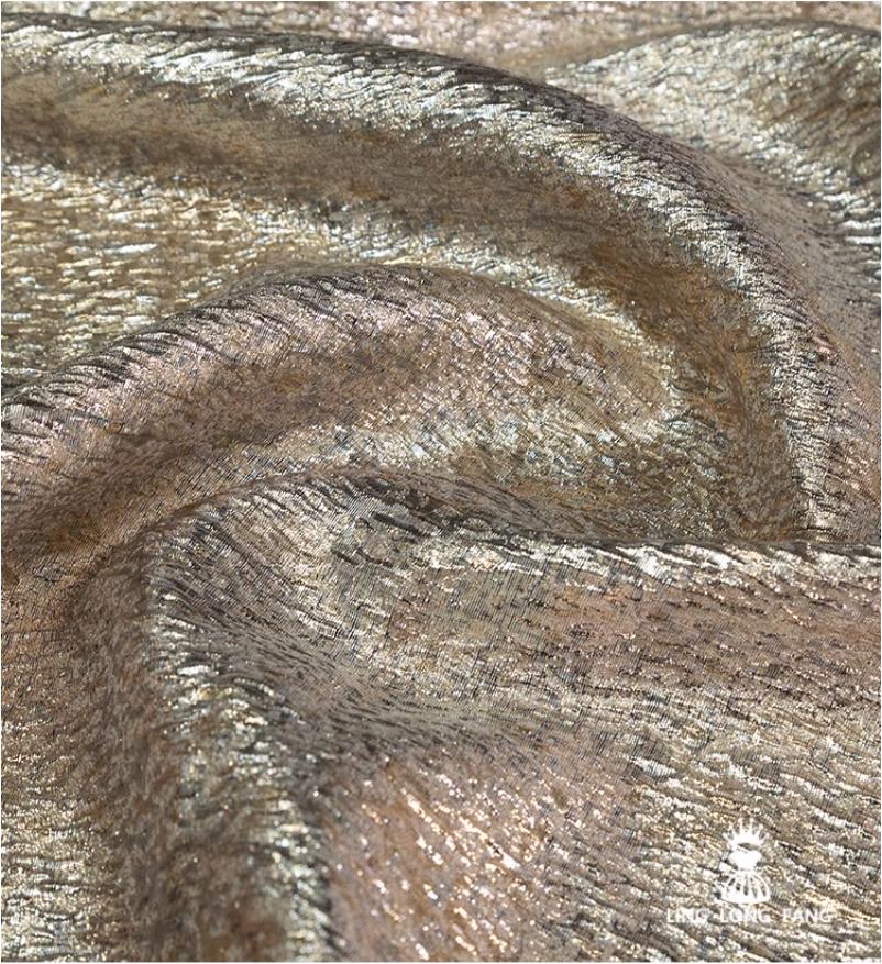 Tissu jacquard à fil doré métallisé : ameublement, costume, décoration en relief 3D (55 po L)