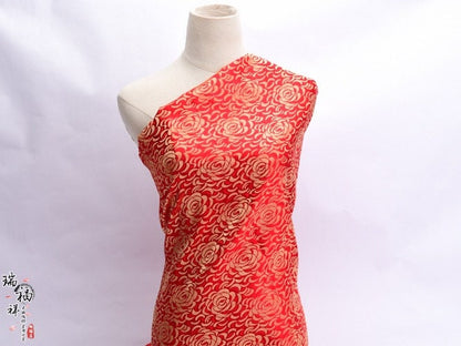 Rose Brocade Fabric: Chinese Style Rayon Qipao Cheongsam Material