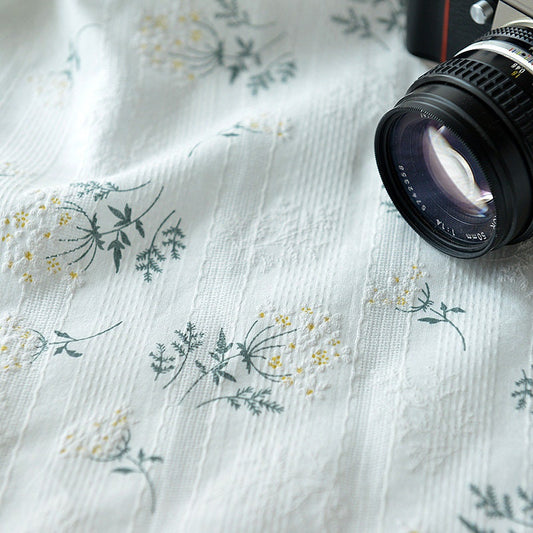 Tissu brodé de motifs floraux de style japonais : 100 % coton (matériel de couture)