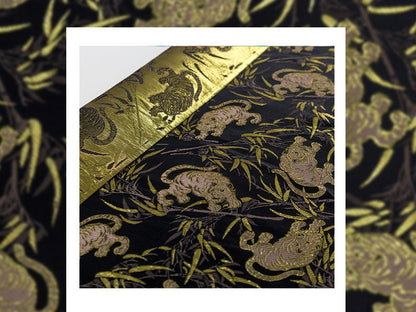 Tissu brocart de soie et bambou tigre : Nishijin tissé avec du fil d'or (29,5" de large)