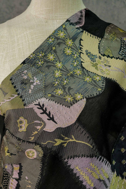 Tissu jacquard à motif floral : mélange de polyester micro-transparent, 140 cm de large