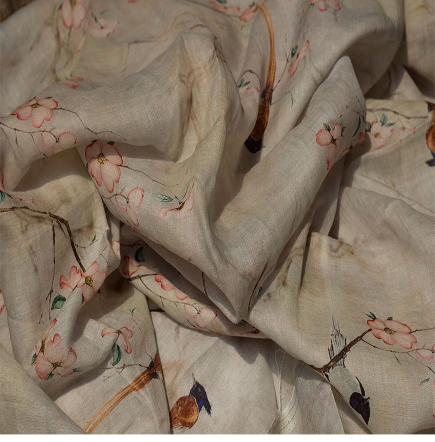 Tissu ramie au mètre : imprimé floral et oiseaux, textile doux et respirant