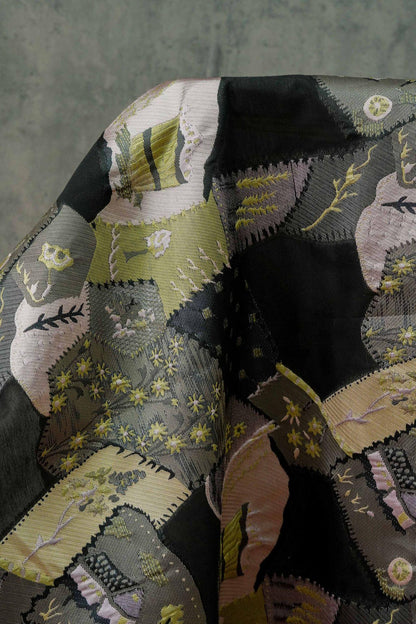 Tissu jacquard à motif floral : mélange de polyester micro-transparent, 140 cm de large