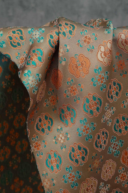 Sichuan Brocade Jacquard Fabric: Chinese Weaving for Cheongsam & Hanfu
