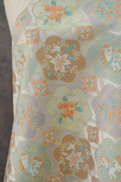 Tissu brocart Song avec jacquard doré ��� Tissage traditionnel chinois de luxe pour la couture et l'artisanat"W
