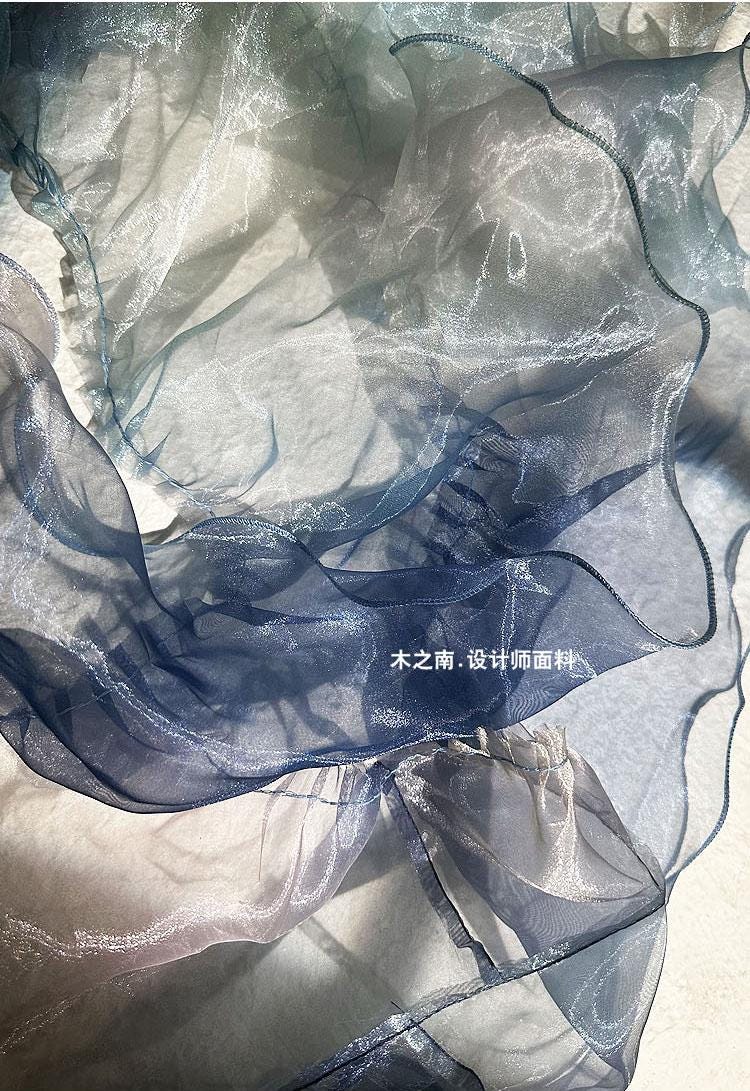 Two-Toned Ruffle Organza Fabric: 3D Folds, 20cm Wide