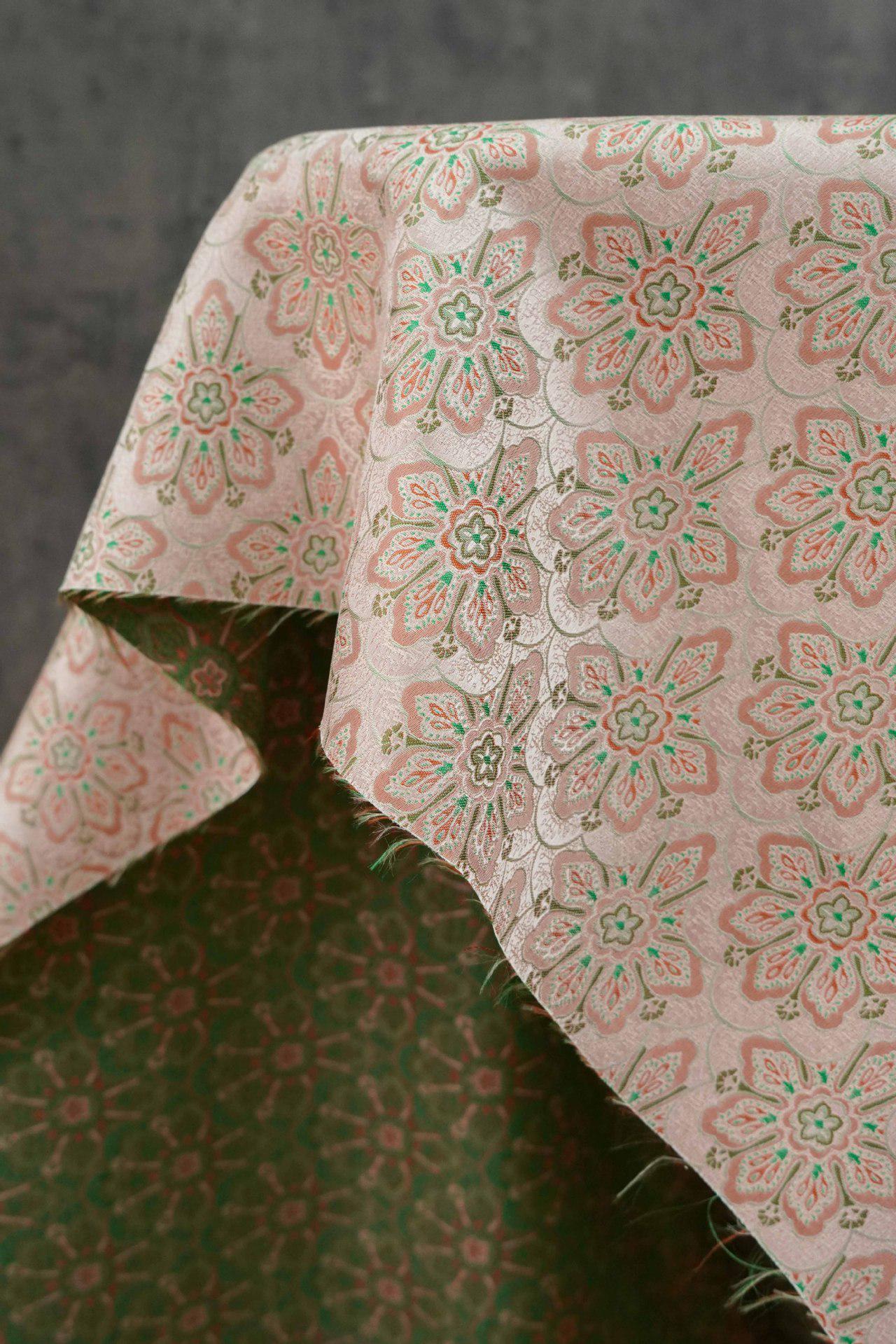 Tissu brocart à motif éventail, jacquard traditionnel chinois pour la confection de cheongsams et de robes, largeur 65 pouces