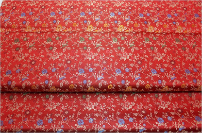 Tissu brocart chinois à motifs floraux : mélange de soie et de rayonne, 89 cm de large