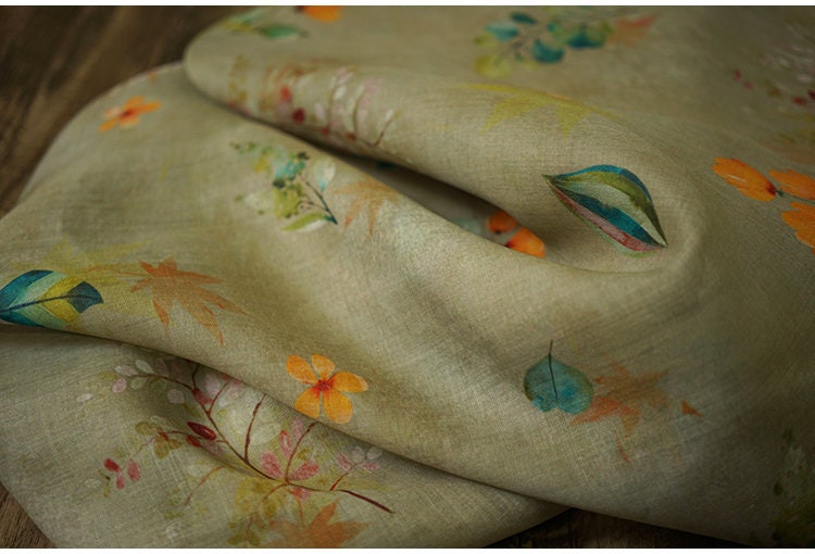 Tissu ramie à motif floral : textile doux et respirant, 140 cm de large