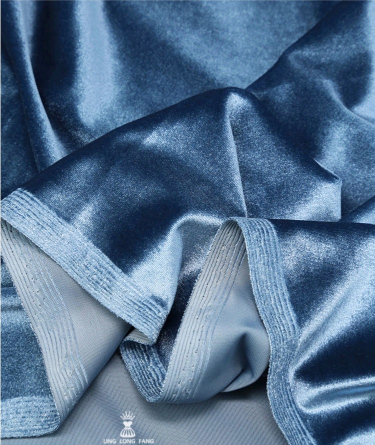 Velours extensible : 155 cm de large, pour la confection et l'ameublement - Vendu au mètre