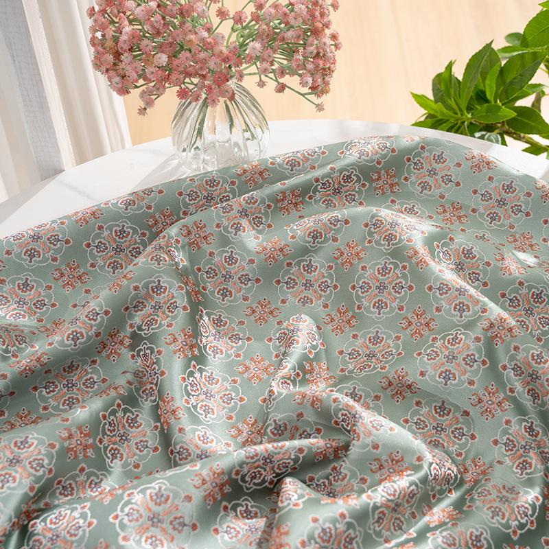 Jacquard Tibetan Brocade Fabric: High-Density Hanfu Vest Material