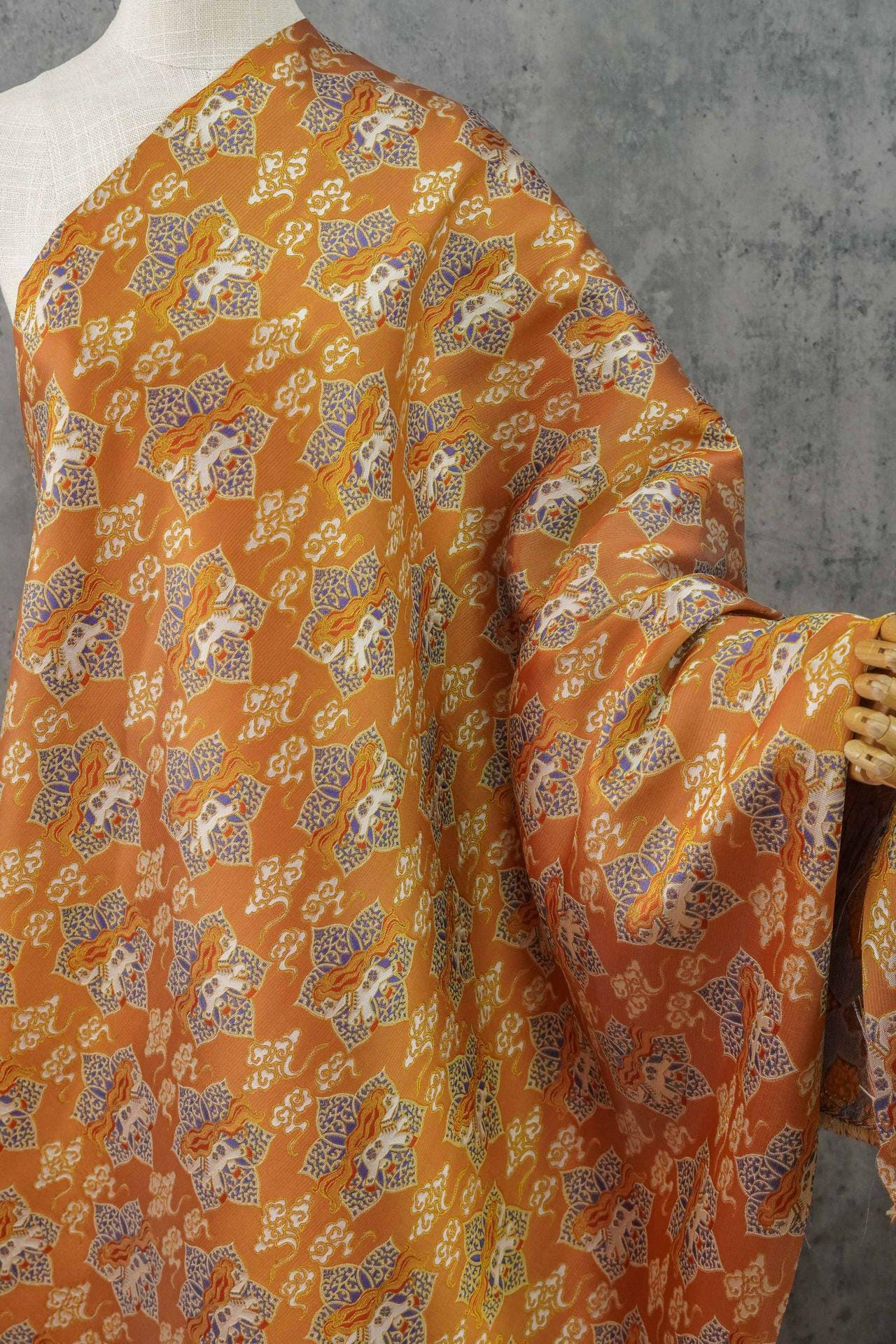 Tissu brocart Song avec jacquard à fils d'or | Brocart de soie chinois de luxe | Tissu à motif impérial traditionnel, 150 cm de large
