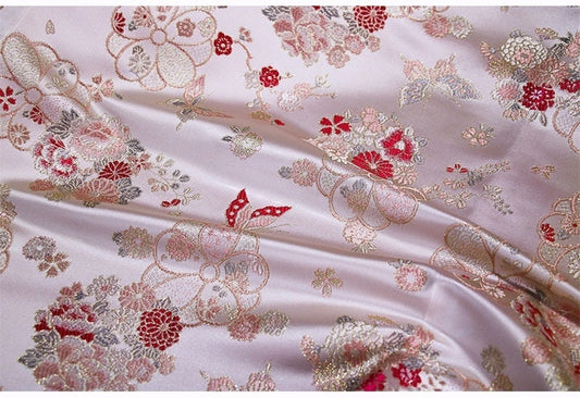 Tissu brocart papillon : jacquard de soie et rayonne 57 pouces de large