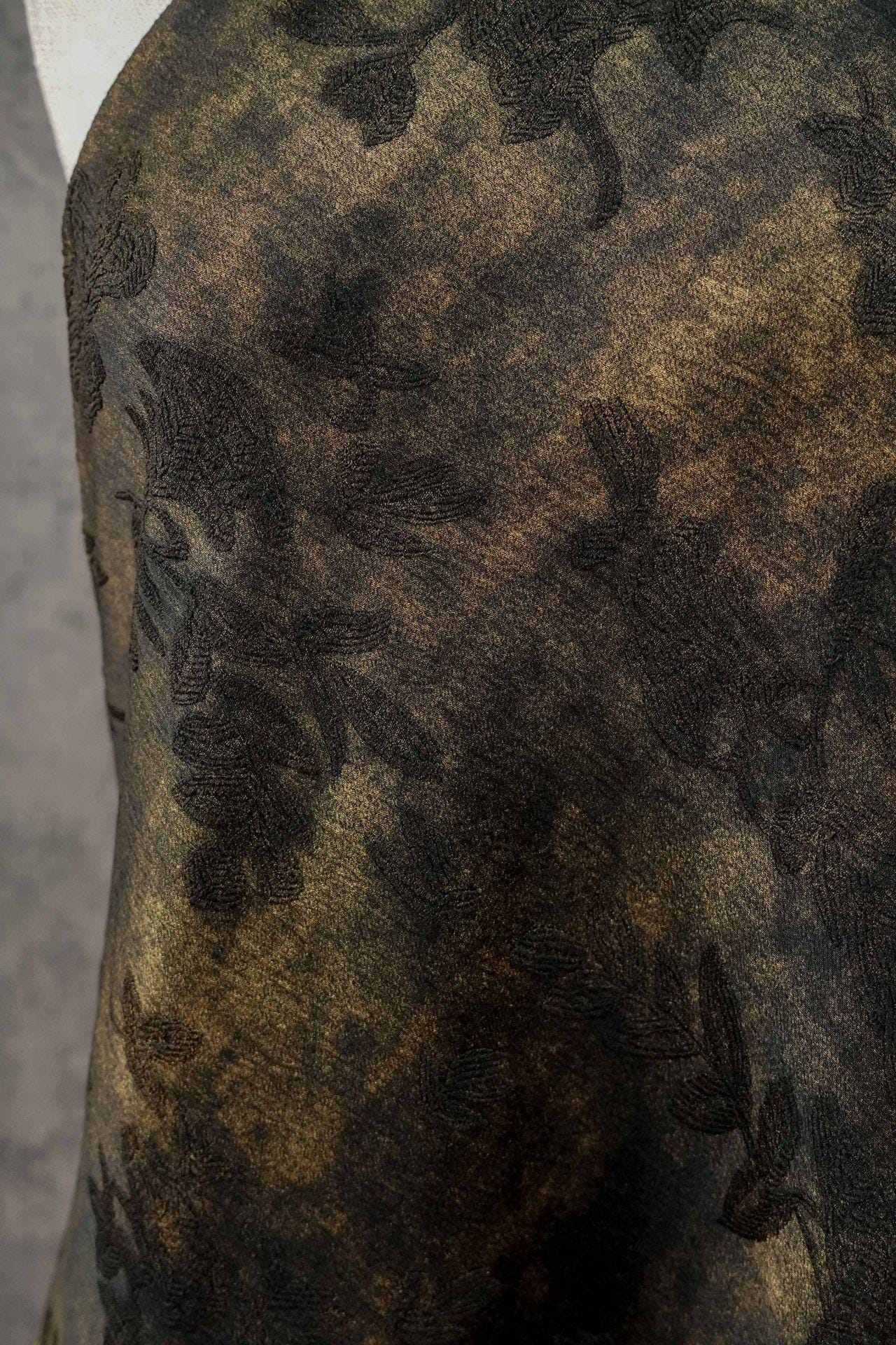 Embossed Floral Jacquard Brocade Fabric | Vintage Damask, 63"W