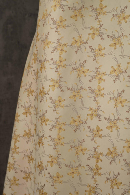 Beige Metallic Floral Jacquard Fabric: Reversible Woven Upholstery, 63"W