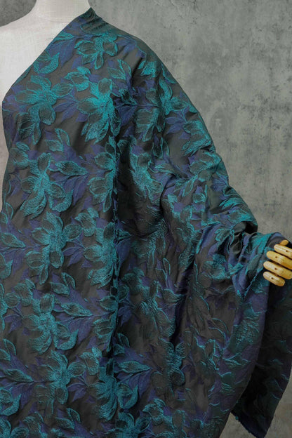 Magnolia Jacquard Fabric: Retro Palace Style Polyester Damask