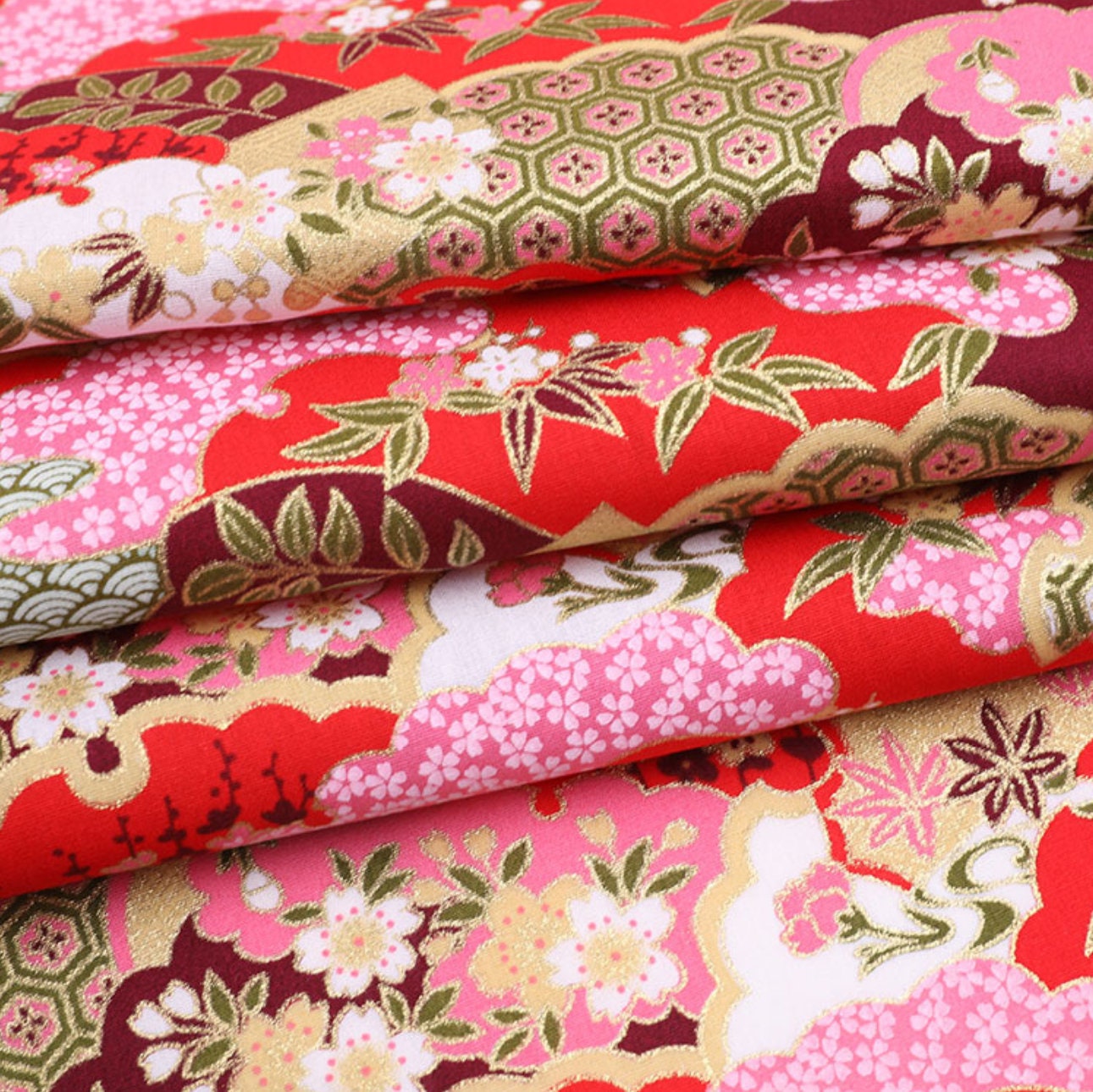 Tissu imprimé de fleurs japonaises : mélange coton-élasthanne, tissu pour la confection de kimonos