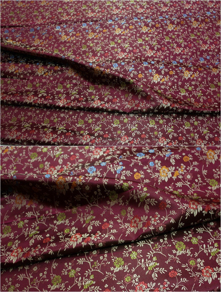 Tissu brocart chinois à motifs floraux : mélange de soie et de rayonne, 89 cm de large