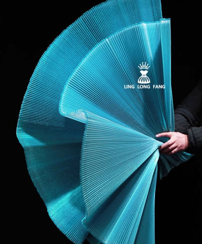 Tulle plissé : texture brillante et froissée, 150 cm de large