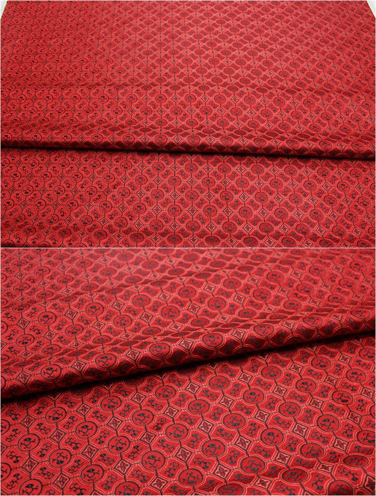 Tissu brocart jacquard à motifs floraux : mélange de soie et de rayonne de style Tang chinois