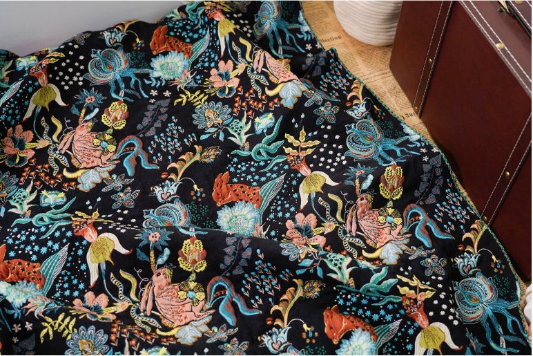 Gold Thread Jacquard Fabric: 3D Floral Upholstery, Quilting - 50"W