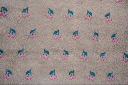 Tissu jacquard cerise rose : tissu 3D de créateur, 140 cm de large