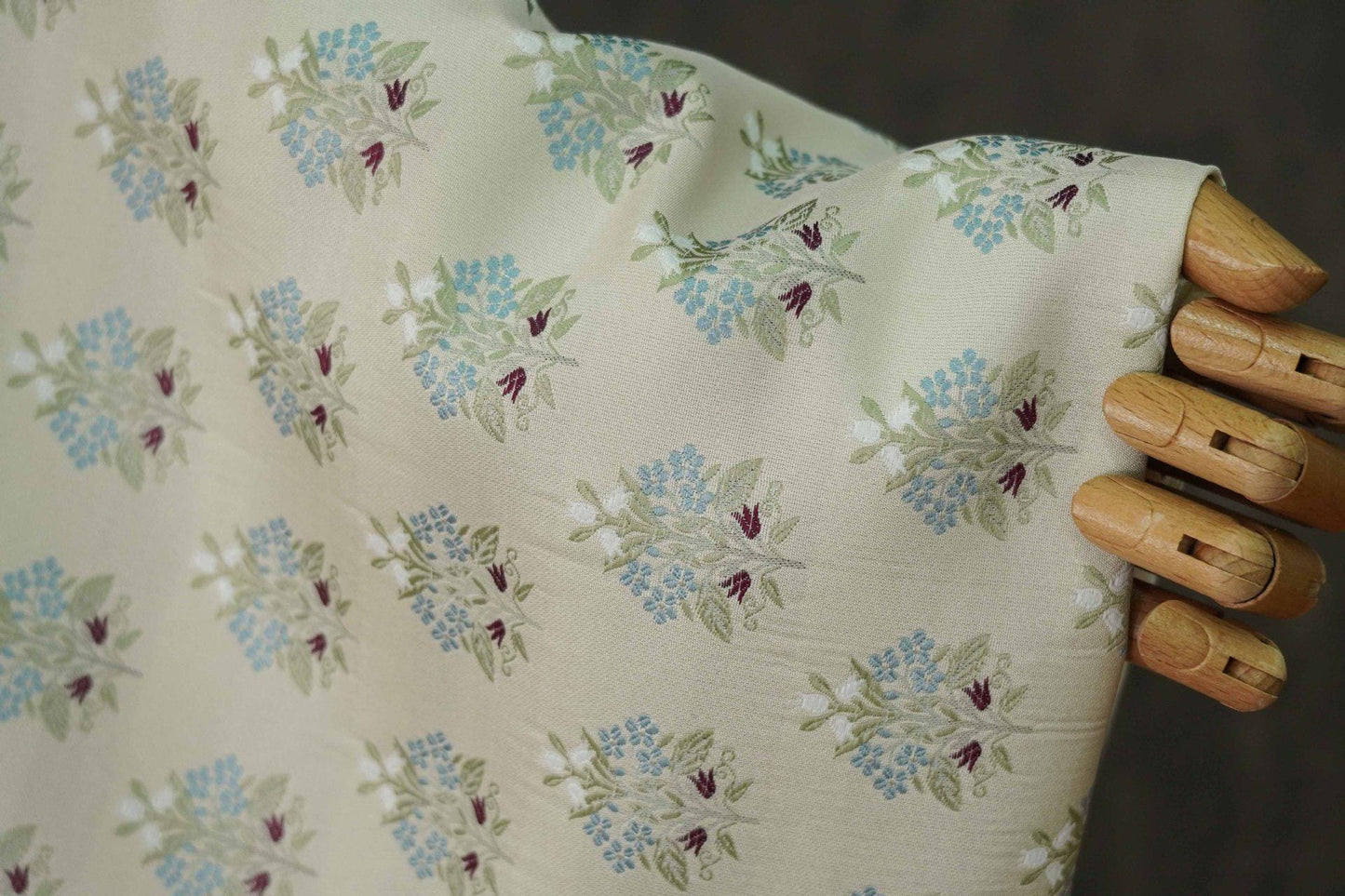 Circular Bouquet Jacquard Woven Fabric: 3D Embossed Floral Upholstery, Costume, Sewing DIY - 63"W