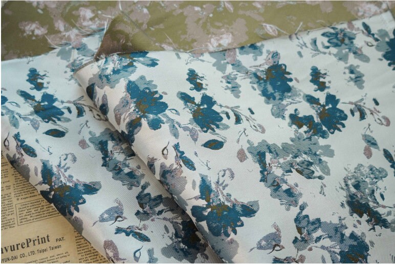 Tissu jacquard à motif floral : 168 cm de large, style Splash Ink, pour l’ameublement et la couture