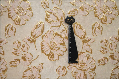 Tissu jacquard pivoine à fil d'or : tissu d'ameublement vintage de créateur, 140 cm de large