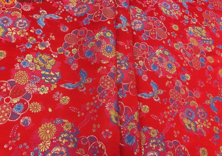 Tissu brocart papillon : Jacquard damas de soie rose (59 pouces de large)