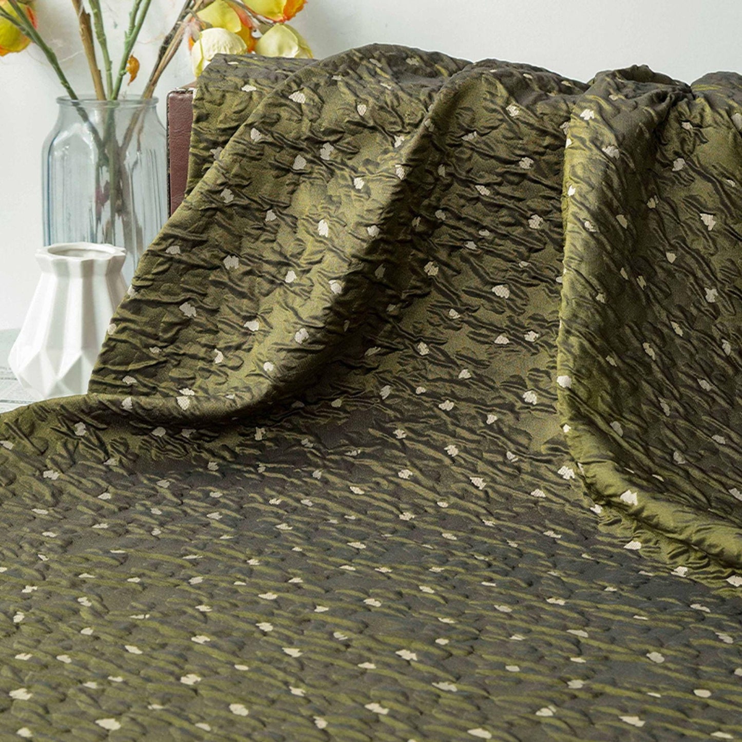 Tissu brocart jacquard floral vintage en relief 3D - 140 cm de large