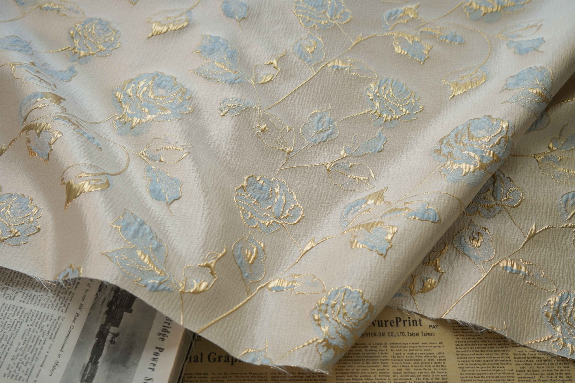 Gold Thread Floral Jacquard Fabric: 3D Oil Painting Texture, 56" Wide - Poppylollipop