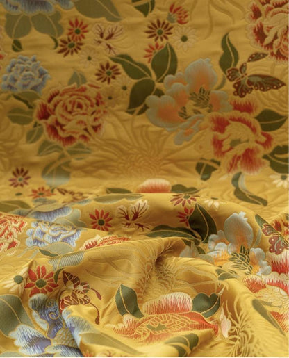 Tissu brocart pivoine : 140 cm de large. Fournitures pour textiles, kimonos et rideaux en rayonne de luxe.